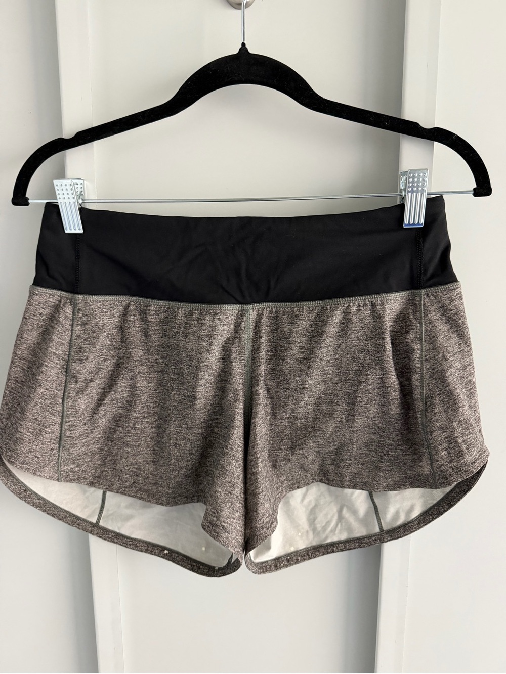 Lululemon Speed Up High Rise Running Shorts 4 Tall Heathered Grey Black